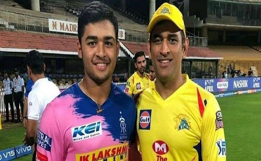 Riyan Parag And Dhoni