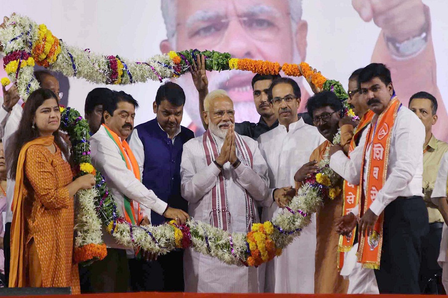 I will kill terrorists by searching them: Modi