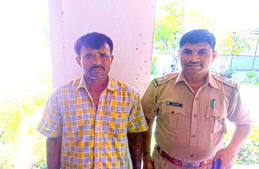 पुलिस की गिरफ्त में आरोपी।
