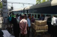 Vendor Vendor in Passenger Train
