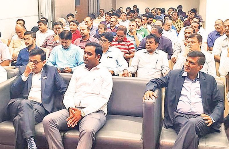 जोखिम रहित लेनदेन के गुर सिखाए