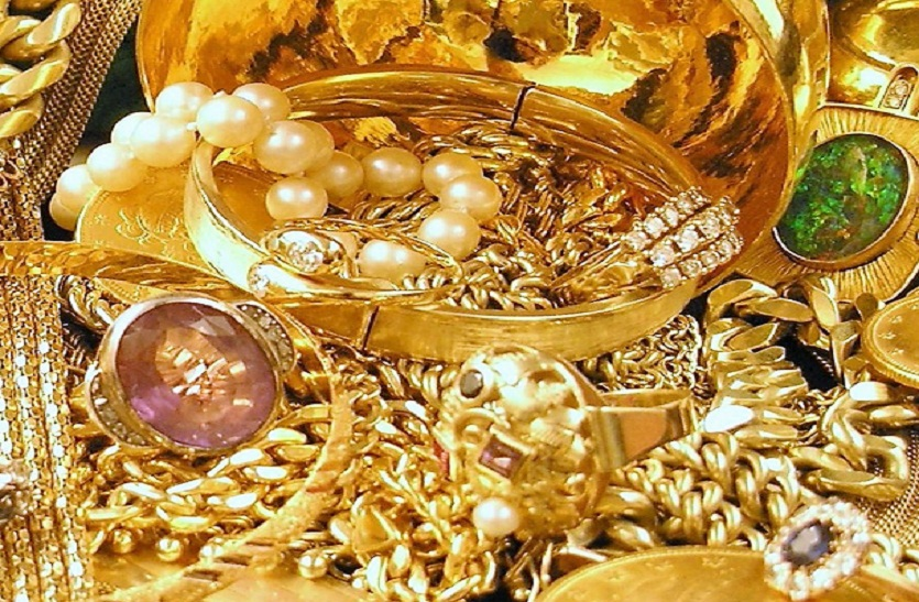 Bid to smuggle gold foiled, Gold worth Rs 53.5 lakh at Chennai airport