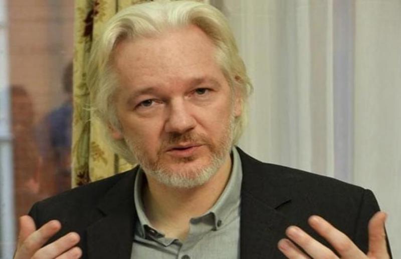 विकीलिक्स के संस्थापक जूलियन असांज