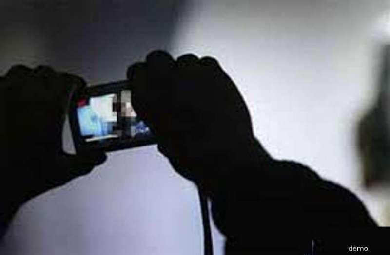 शादी का बेसब्री से इंतज़ार कर रहा था लड़का, अचानक Whatsapp पर आया MMS, बोला - ये तो मेरी...