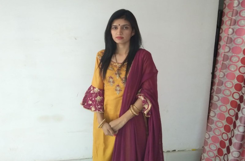 ऑस्ट्रेलिया से भारत चली आई तथा मतदान में हिस्सा लिया