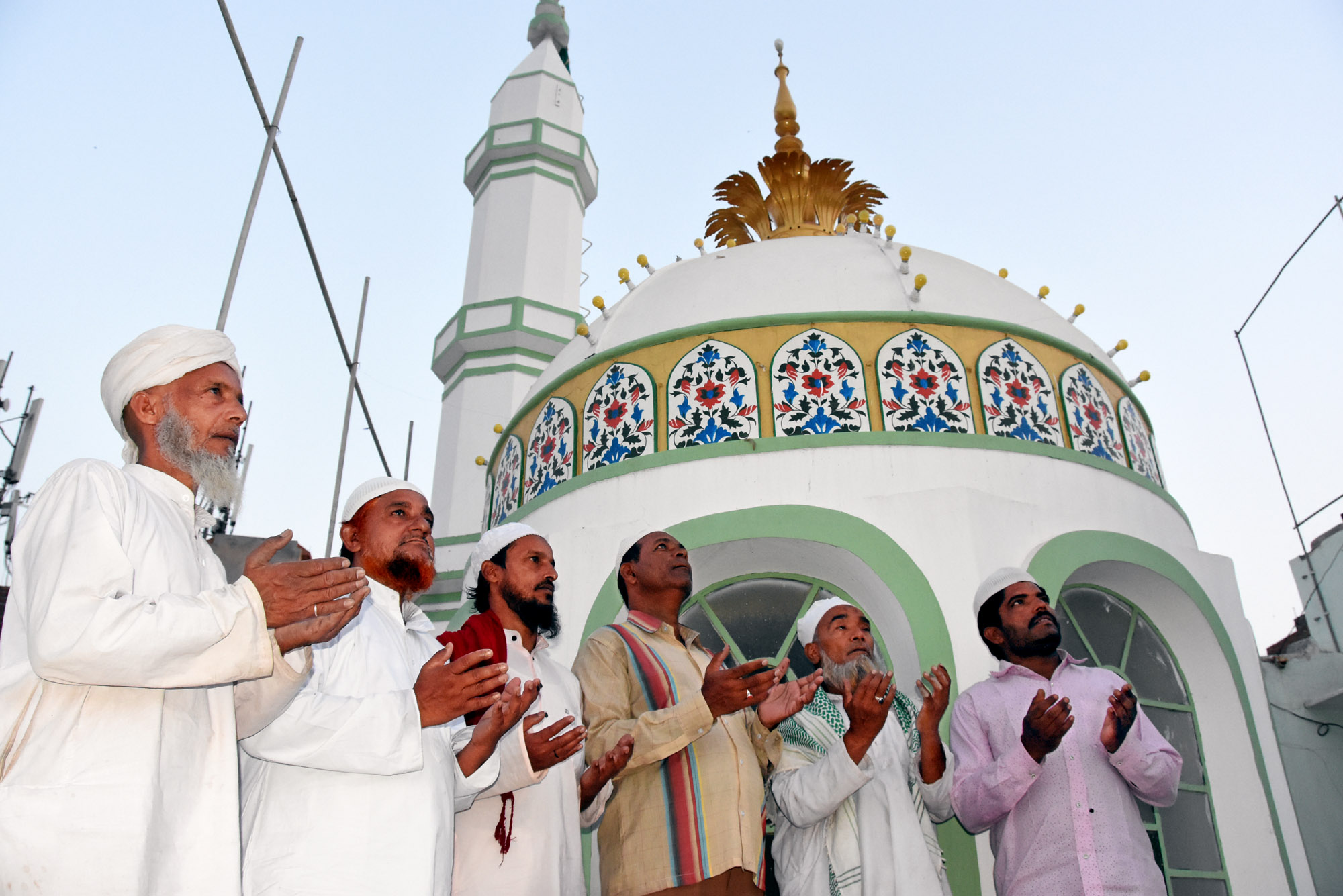 Moon show, Ramadan month of Muslim society from today