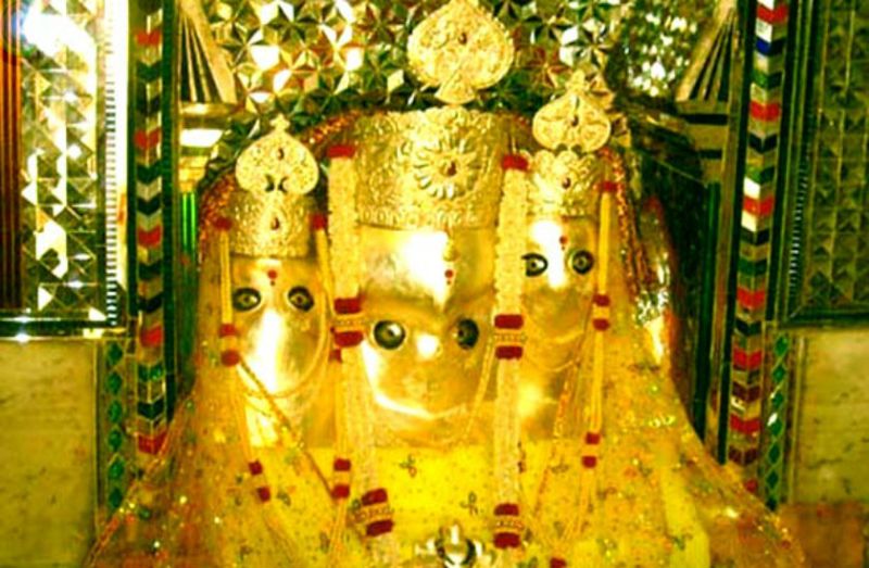 maa baglamukhi
