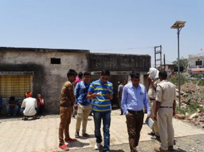 The driver, as the tanker separates from the tractor, Death