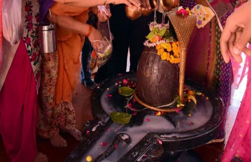 शिव पूजा के ये 10 नियम है बेहद लाभकारी, करने से मिलेगा मनवांछित फल