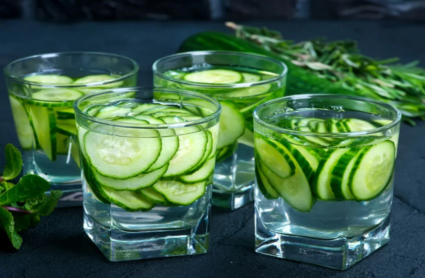 cucumber-water-will-give-moisture-to-the-skin-during-the-summer