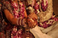 परिवार के लोगों की नासमझी की वजह से क्रोधित होंगे। राजनीति में नाम कमाने के लिये अधिक मेहनत करना होगी। संपत्ति के कार्य लाभ देंगे।