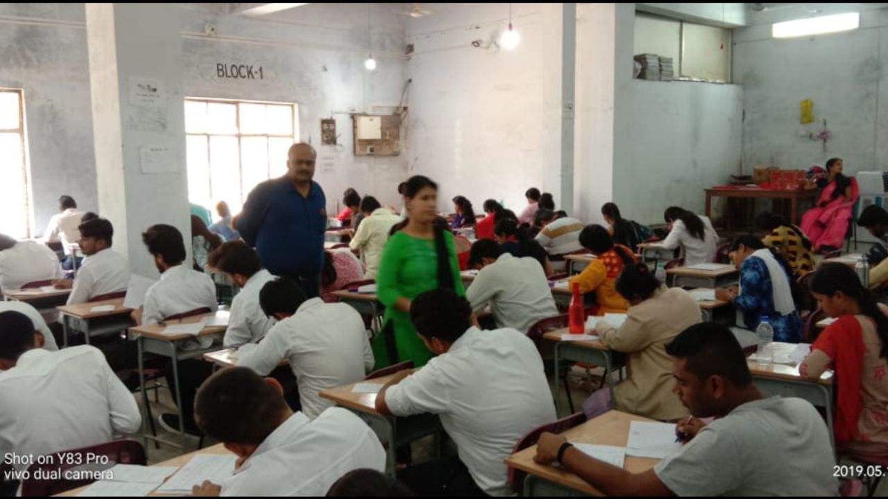 Students of 28 departments together give examinations