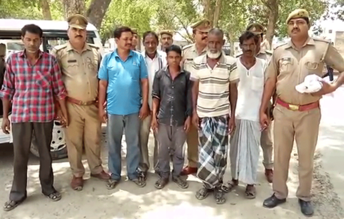 Ayodhya police arrested Gau Taskar In Rudauli