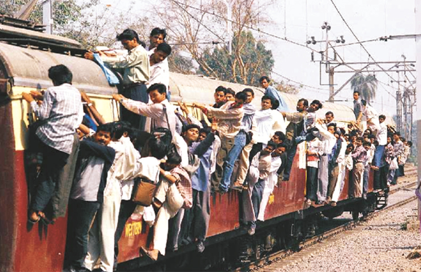 indian railways crowed