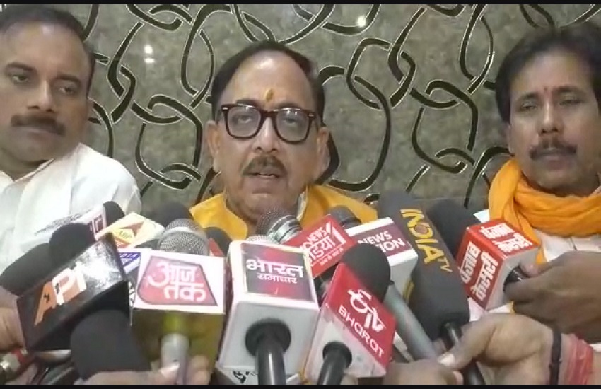 Dr Mahendranath Pandey