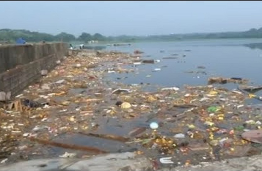pollution,residents,lake,troubled,