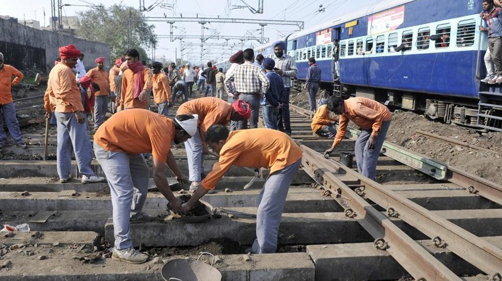 indian railway trackman good news