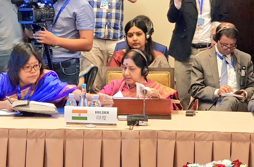 sushma swaraj at SCO meeting