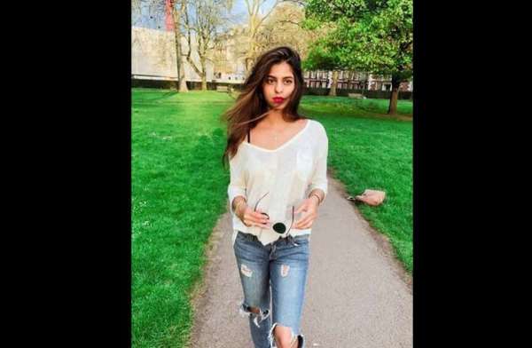 shahrukh khan daughter suhana khan birthday latest photos