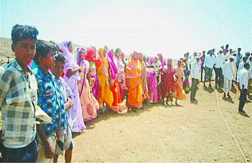 Pipalpani villagers supply water supply