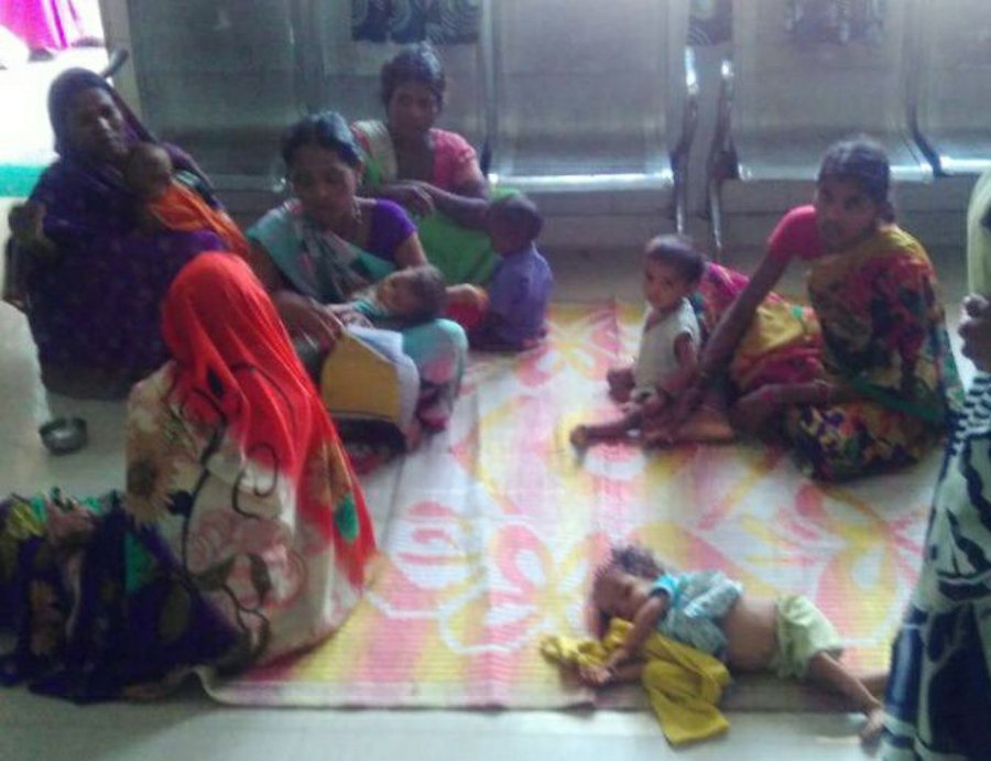 Mlnourish children trouble by Singrauli nutrition rehabiltation center