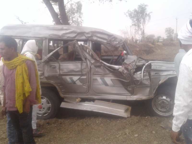 Five injured in truck-car