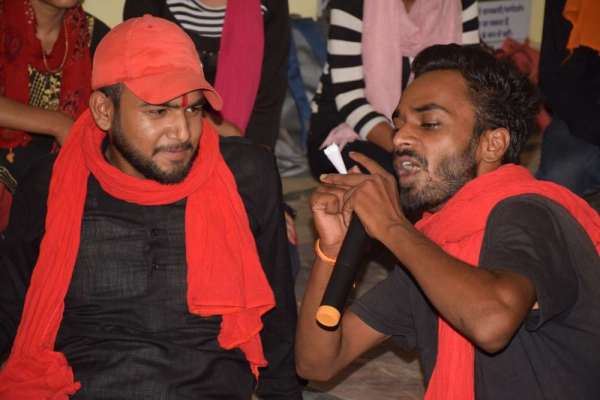 विश्व तम्बाकू निषेध दिवस: नुक्कड़ नाटक के माध्यम से दिया नशा मुक्ति का संदेश