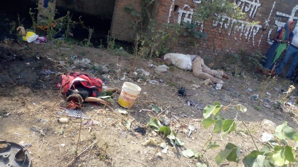 Woman collapsed from the car to the roof of the temple, Death of four