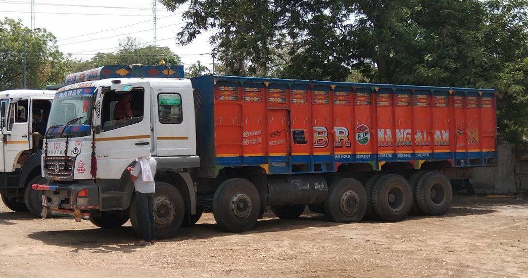 Cole transport vehicles caught by Singrauli police