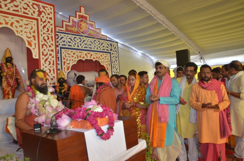 shri ram katha maluk pithadhiswar rajenddas maharaj