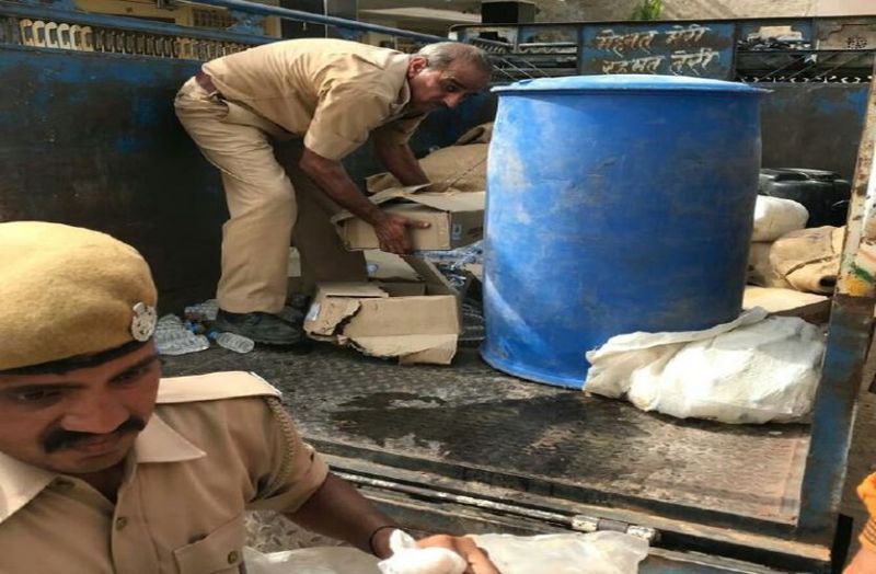 Clash Between Police And Liquor Mafia In Alwar