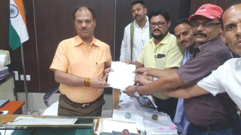 In the absence of a salary, teachers are absent