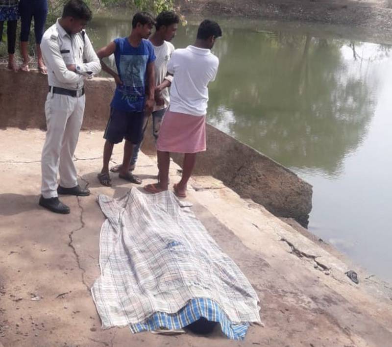 घटना की सूचना पर खरसिया पुलिस ने किया मर्ग कायम