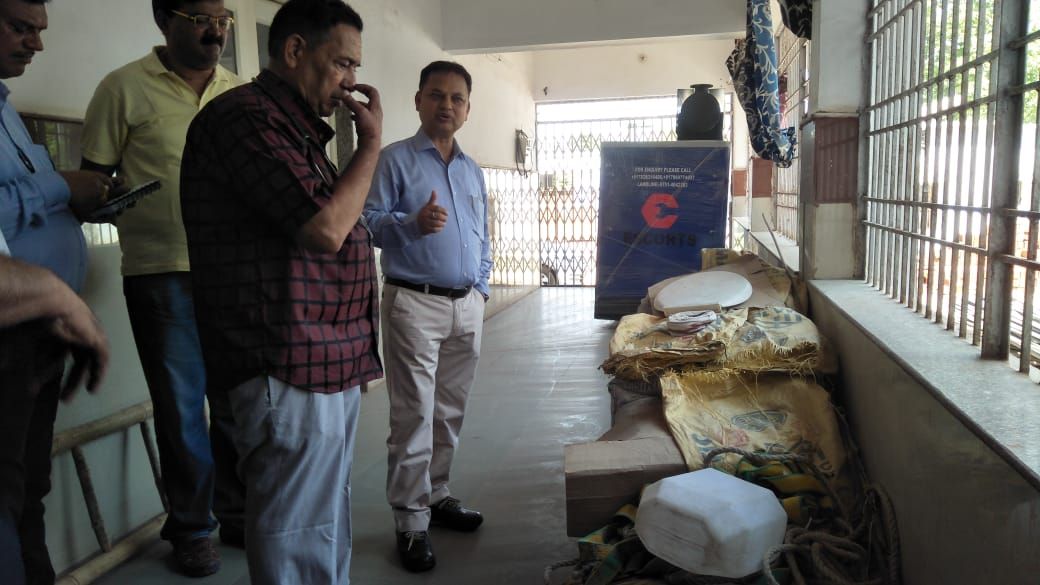 जिले के इस बड़े अस्पताल में अव्यवस्था देख अवाक रह गए कलेक्टर, इन स्थानों पर मिलीं मरीजों के उपचार में खामियां, देखें वीडियो
