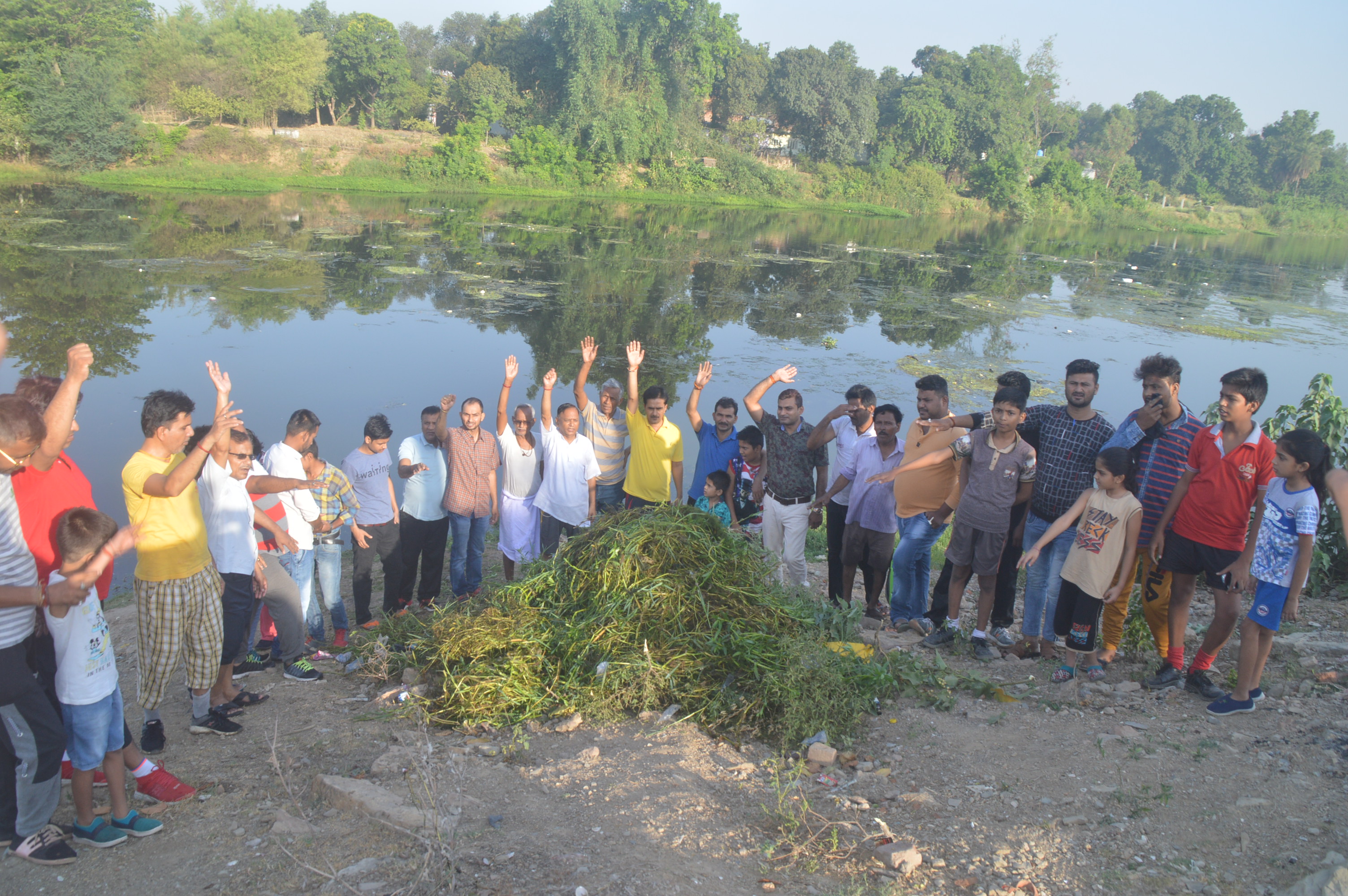 patrika Amritam Jalam : Shramandan water drainage derived from river