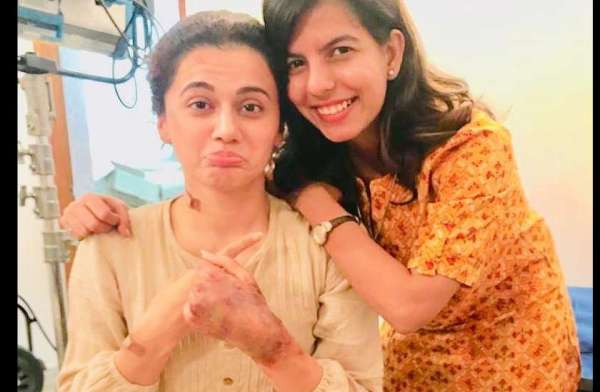 Taapsee Pannu Latest Photo injured hand game over shoot