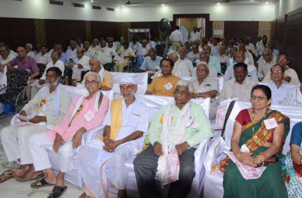 पेंशनर्स की समस्याओं पर किया मंथन