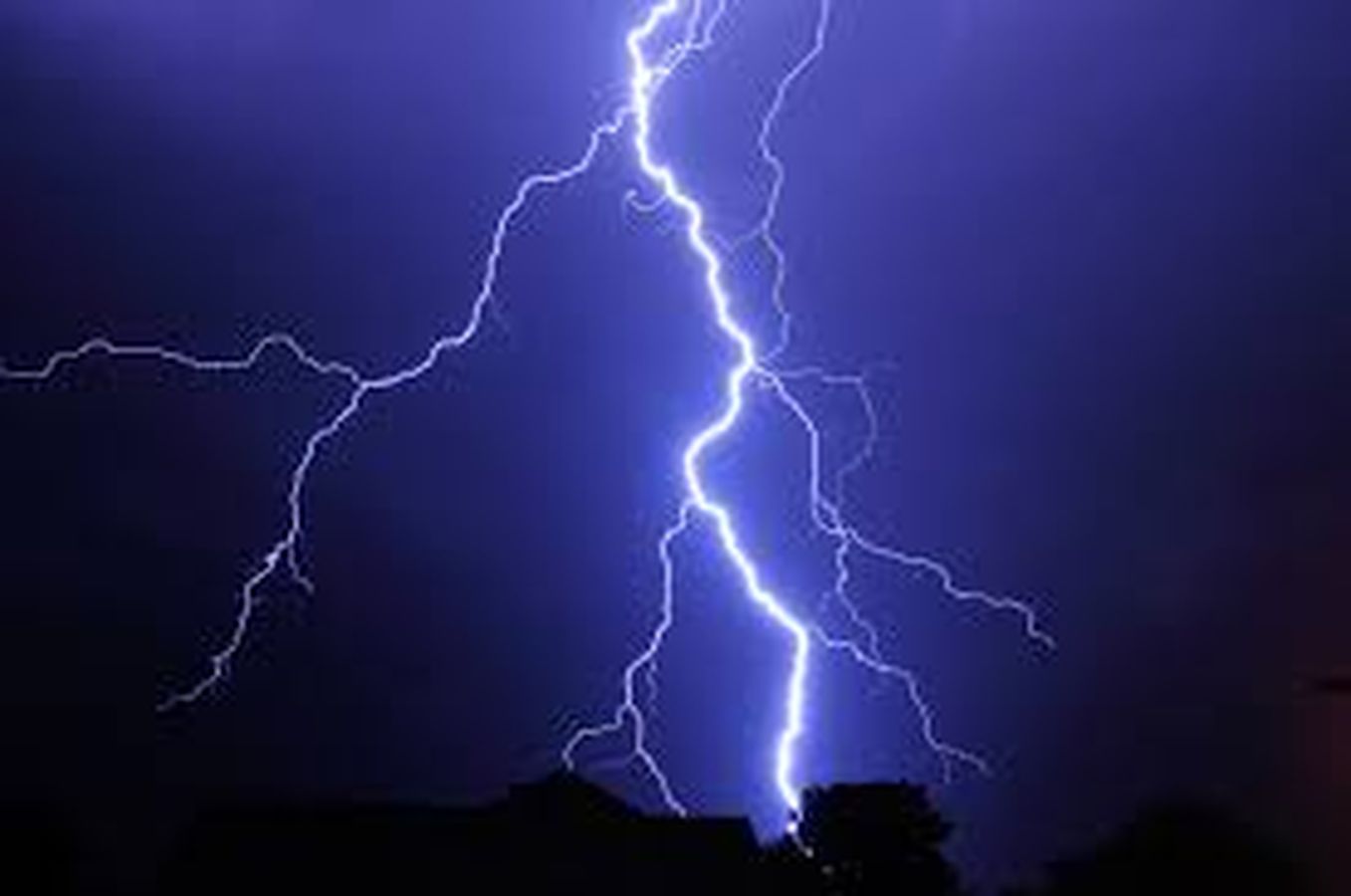 Thunder lightning caused one death in Indira Sagar Dam Backwater Area