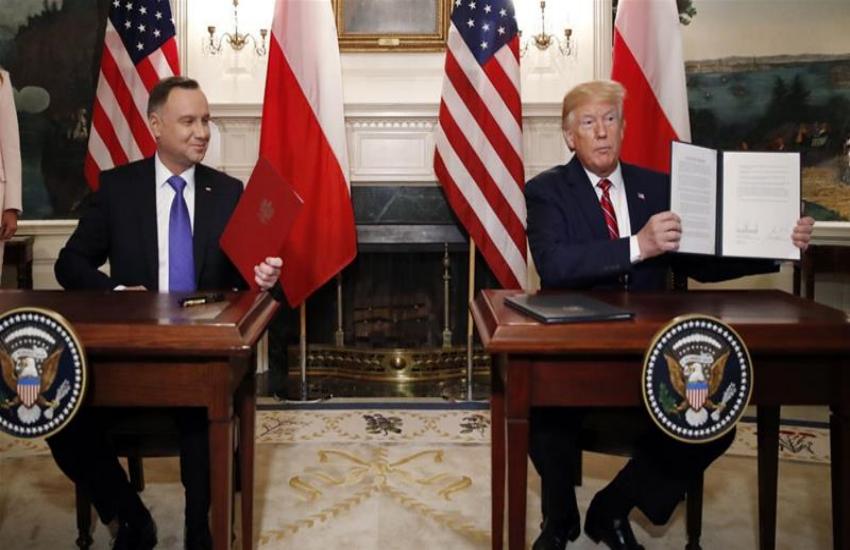 पोलैंड के राष्ट्रपति आंद्रेज डूडा और अमरीकी राष्ट्रपति डोनाल्ड ट्रं