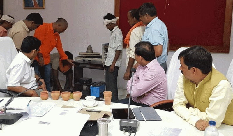 Yogi government will provide financial help to potteries