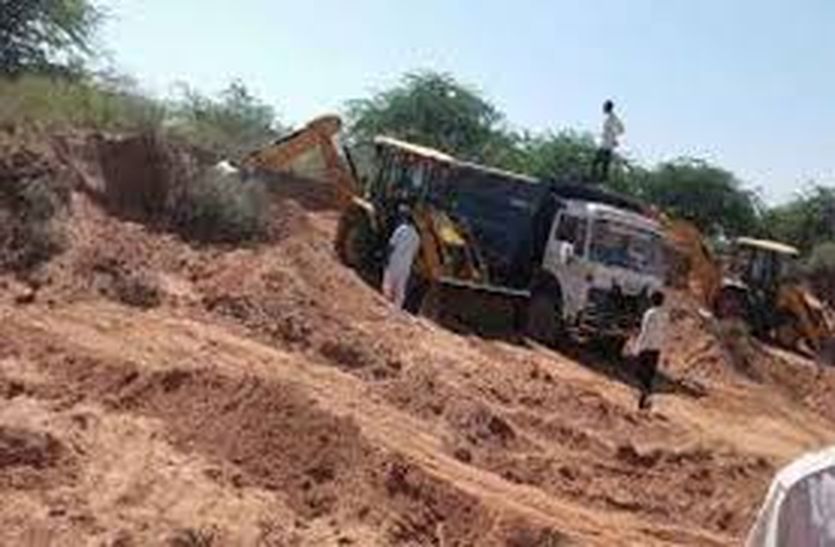 Illegal gravel mining, sand collapsed due to labor collapse