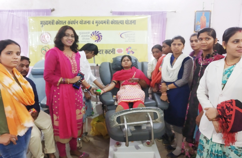 ये हैं शहर के हमदर्द फरिश्ते: इस अनूठी पहल से हर दिन बचाते हैं कई लोगों की जान, वीडियो में देखें अजब जज्बा