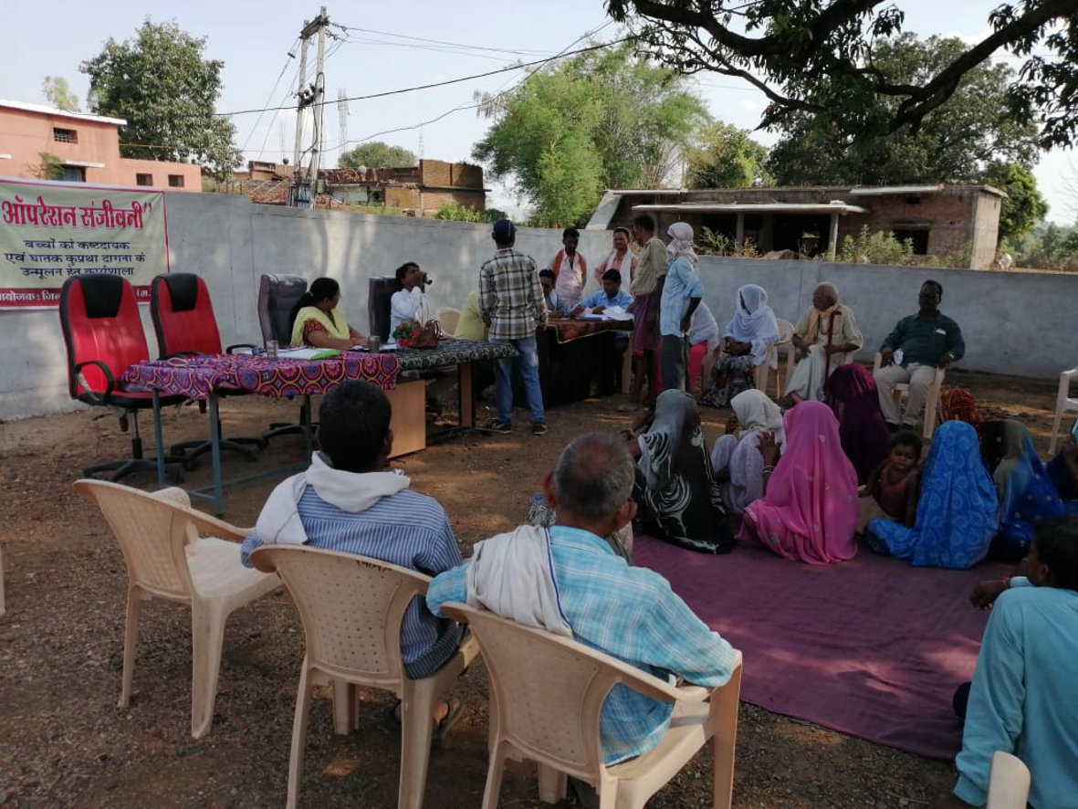 Communication with villagers in Kachharwar and Munda