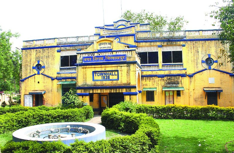 bilaspur municipal corporation favoring private sparrow company