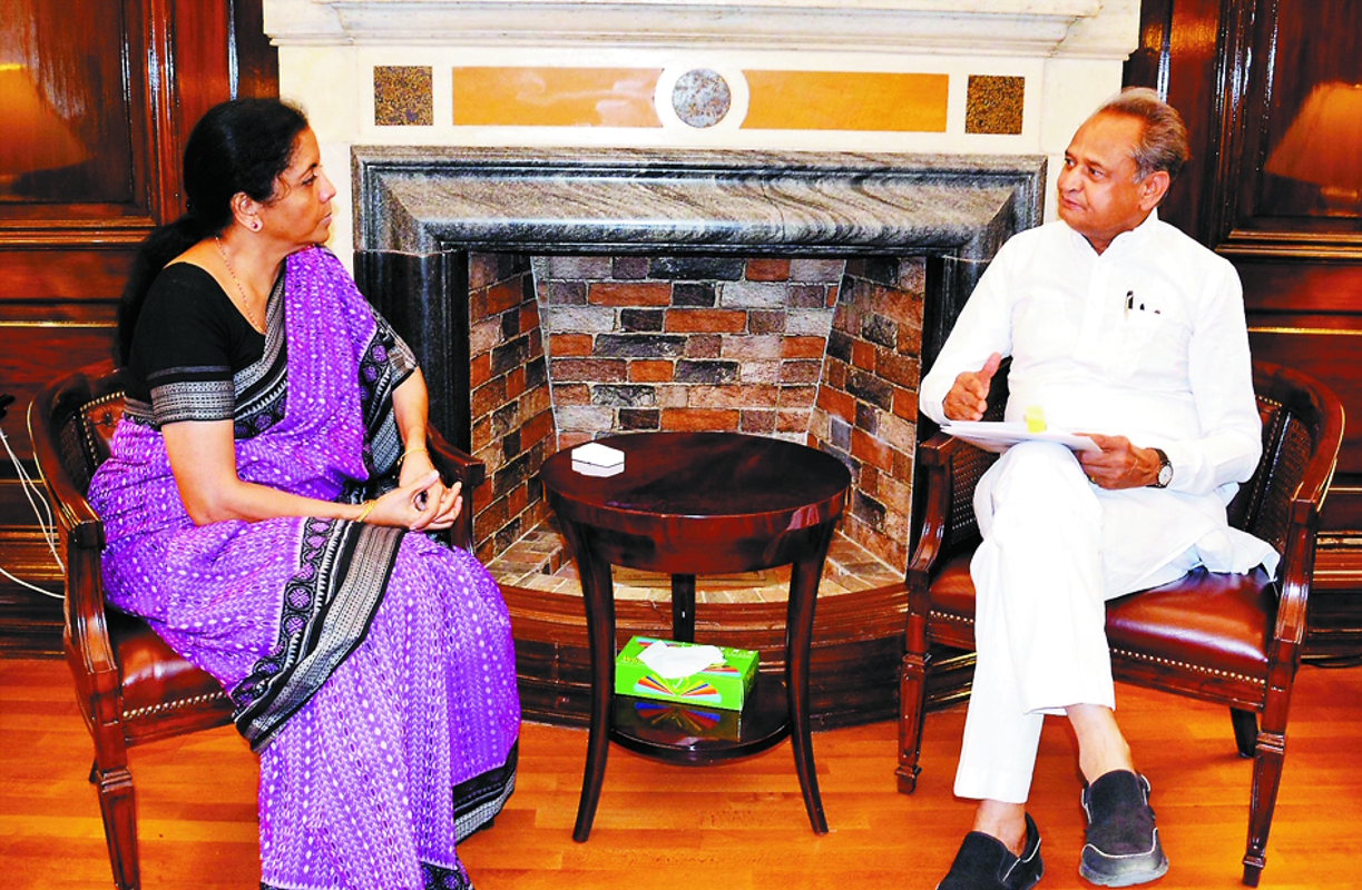 Chief Minister Gehlot meets Union Finance Minister Sitharaman 