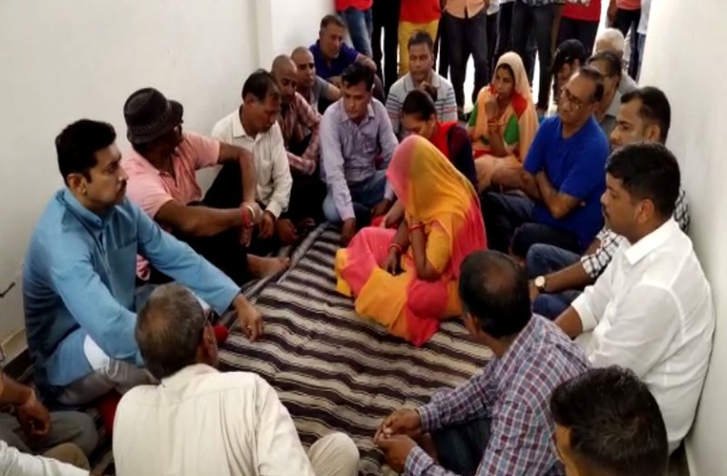 Rajyavardhan singh Rathore attacked on Congress