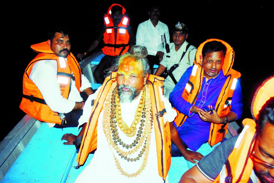 Computer baba stopped the illegal excavation in narmada