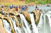 beautiful picnic spot in jabalpur