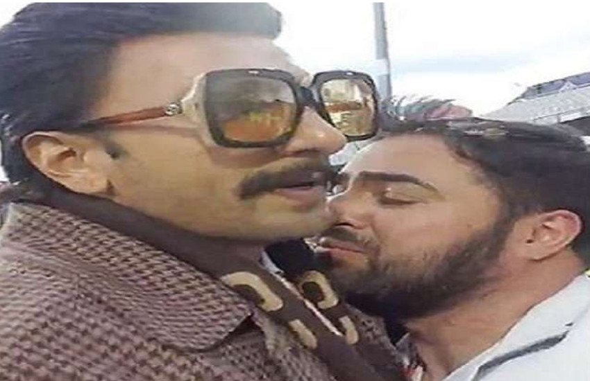 Ranveer Singh hugs a crying pakistani fan after india won the match