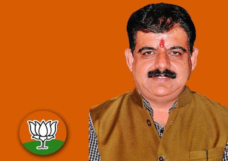 shankar lalwani sworn in mother tongue Sindhi